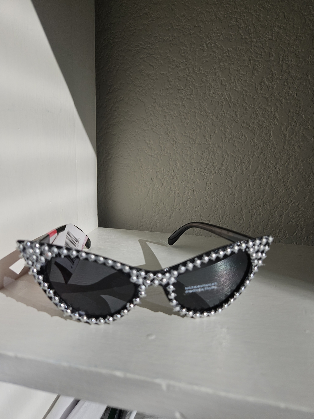 Source Unknown Black Rhinestone Cat-Eye Sunglasses